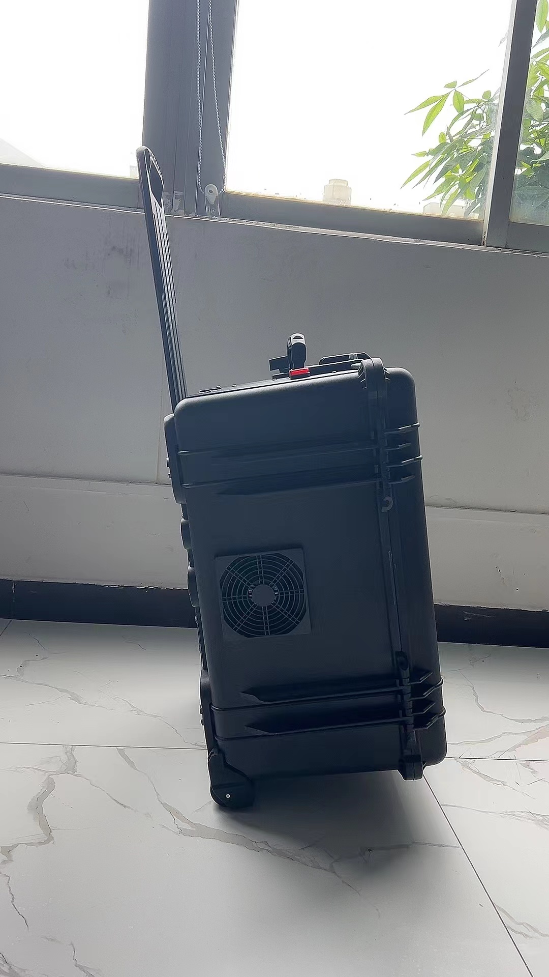 特克斯手拉箱型移动通信干扰器